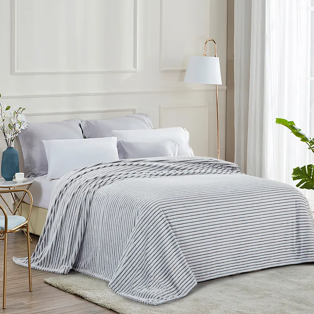 Плед флісовий Love You сірий в смужку(2 см) 200x220 см 8272 - фото 2