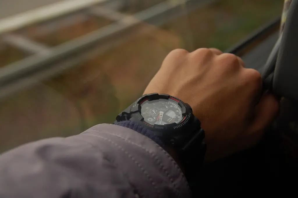 Годинники чоловічі удароміцні оригінальні наручні Японія Casio G-Shock GA-100-1A4ER з полімерним ремінцем - фото 9