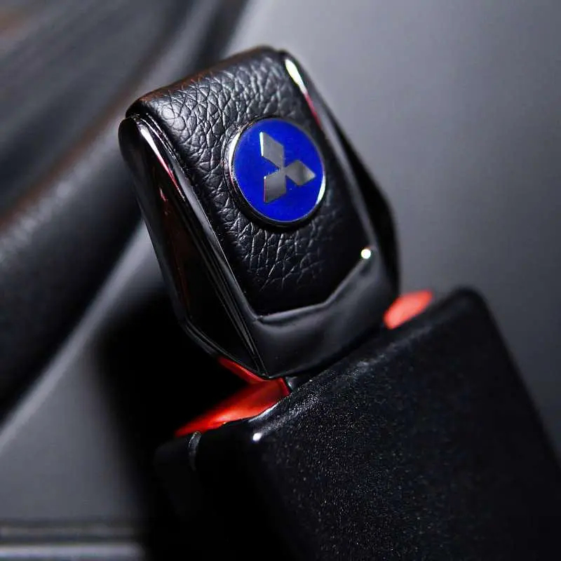 Подарунковий набір №1 для Mitsubishi із заглушками та брелоком з логотипом - фото 2