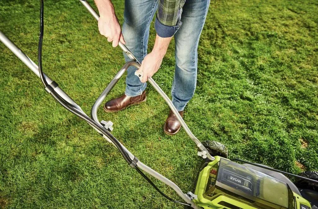 Акумуляторна роторна косарка Ryobi RY (36LMM46A-140) - фото 3