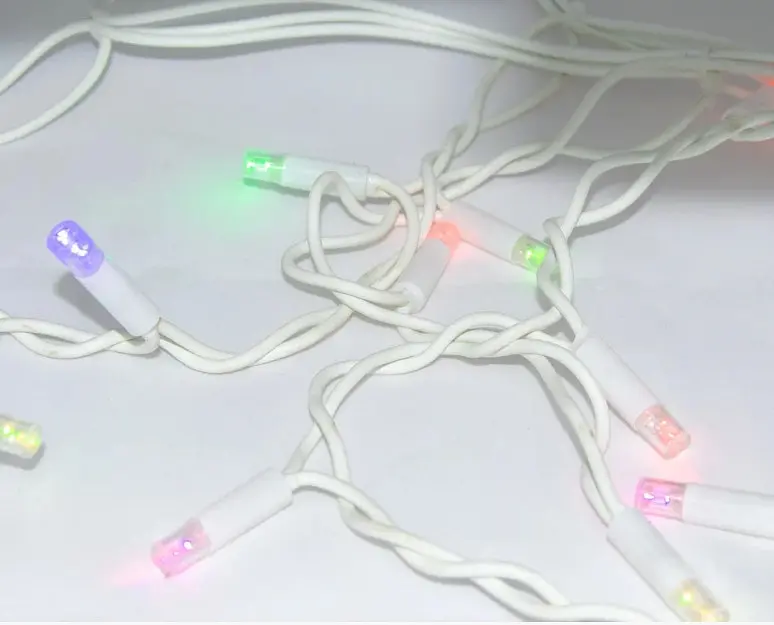 Гирлянда уличная Бахрома 5 м 120 Led (на белом проводе, с переходником) Цветная - фото 6