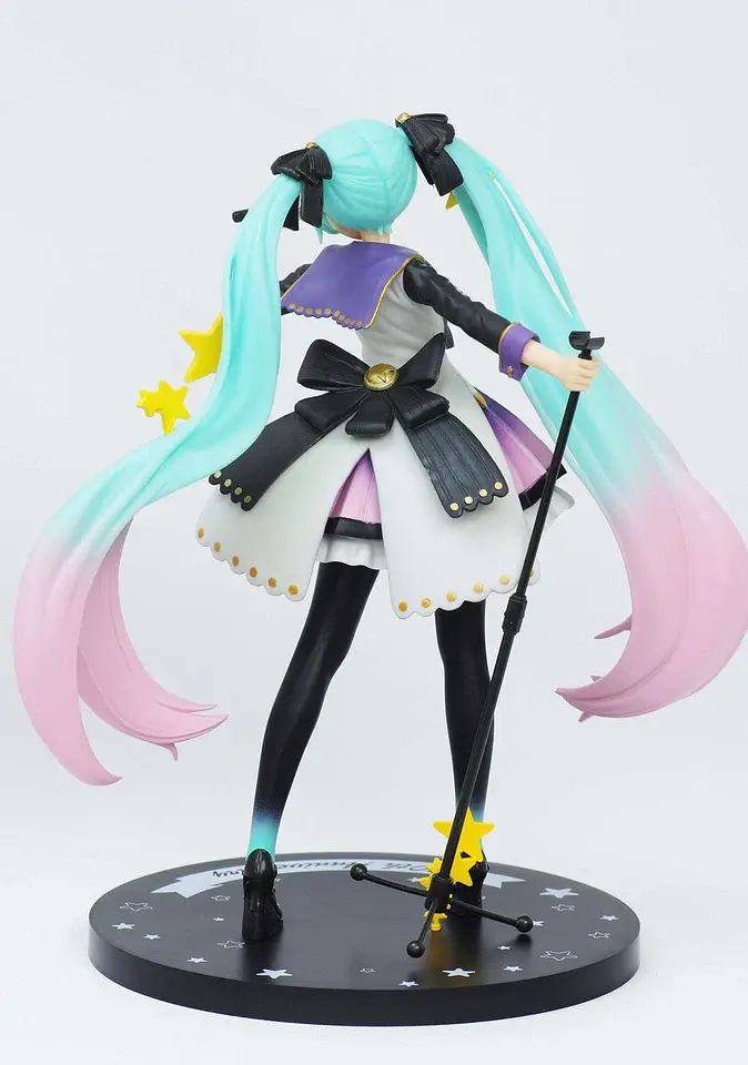 Фигурка Taito Хацунэ Мику Hatsune Miku 10th Anniversary Pearl ver​​​​​​​ 18 см T HM AY10 - фото 4