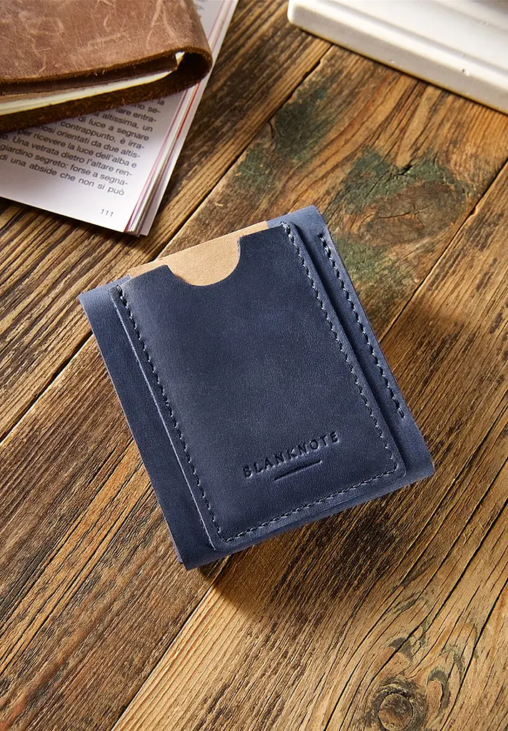 Кожаный кард-кейс (портмоне) 11.0 синий Crazy Horse - фото 8