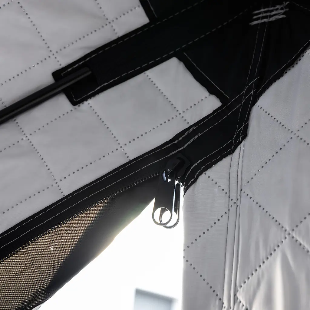 Палатка зимняя утепленная "Куб" (3-местная 210х210х210), Зимняя палатка для рыбака туризма кемпинга и путешествий черный Lugi LU-BD18B - фото 8