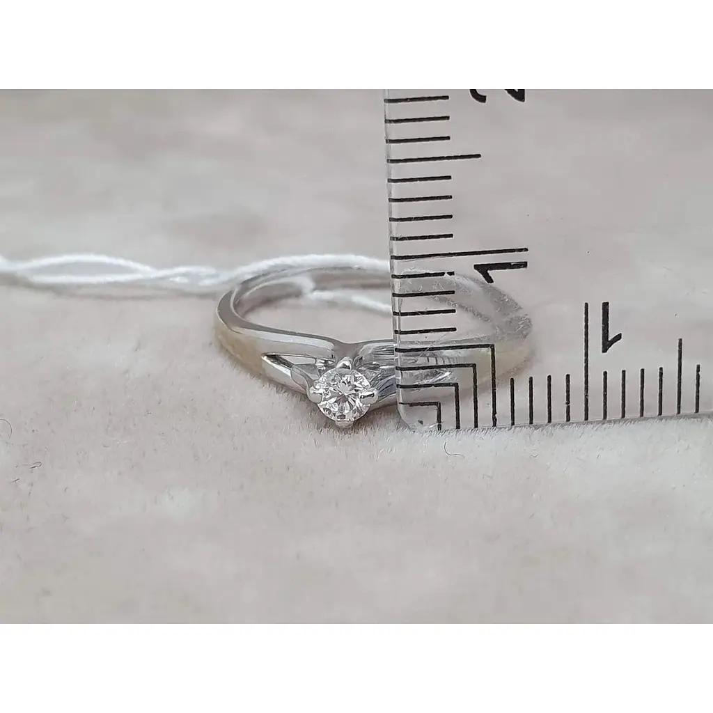 Золоте кільце Гаразд з діамантом. 3022859 16,5 - фото 5