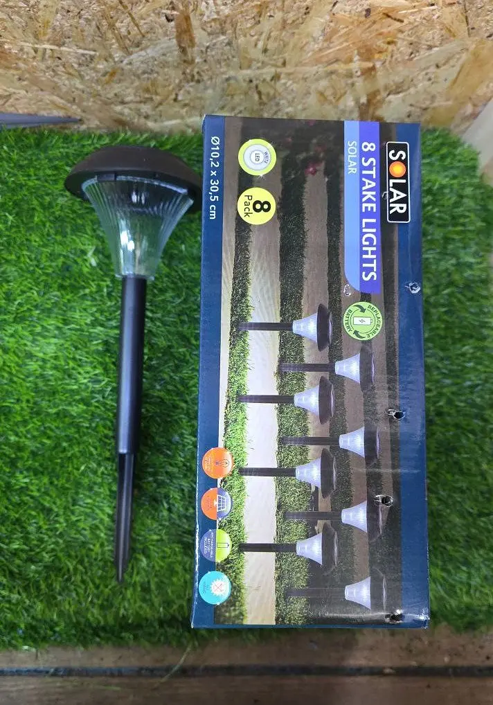 Набір з 8 садових світильників на сонячних батареях Solar 8 Stake Lights вуличні ліхтарі підсвічування - фото 4