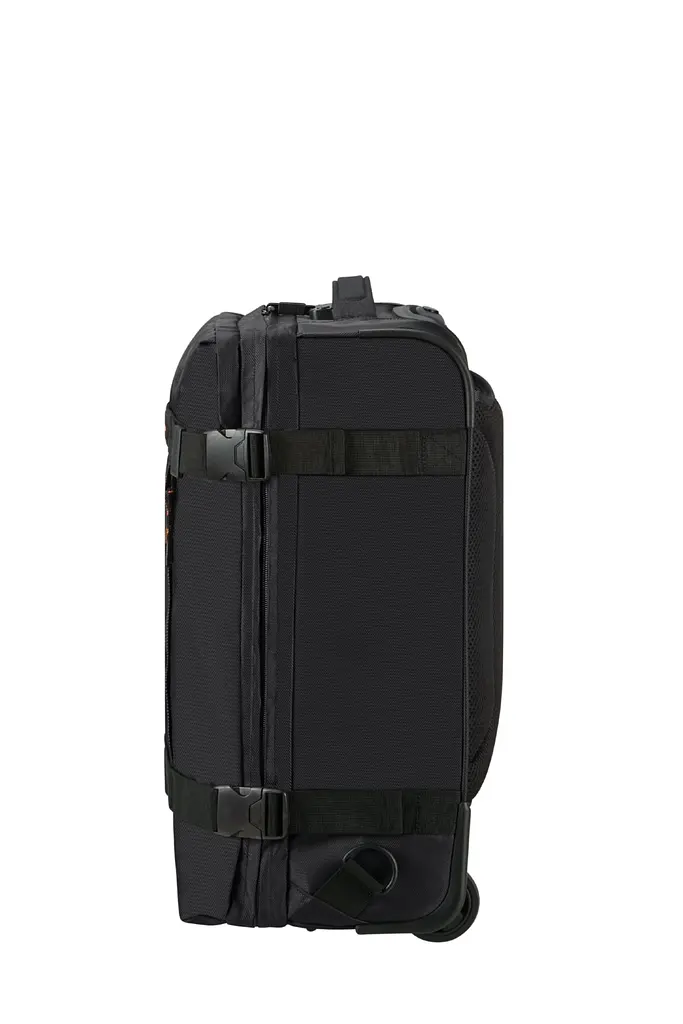 Сумка-Рюкзак На Колесах American Tourister URBAN TRACK BLACK 55x40x23 MD1*09007 - фото 10