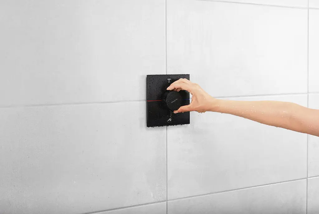 Термостат для душу Hansgrohe ShowerSelect Comfort E matt black 15572670 - фото 2