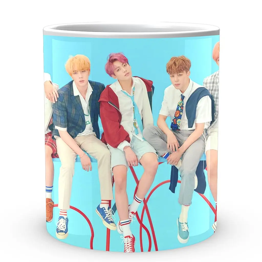 Кухоль GeekLand Bangtan Boys BTS Яскраво-блакитний фон Турніки CP 04.473.948 330 мл білий - фото 2