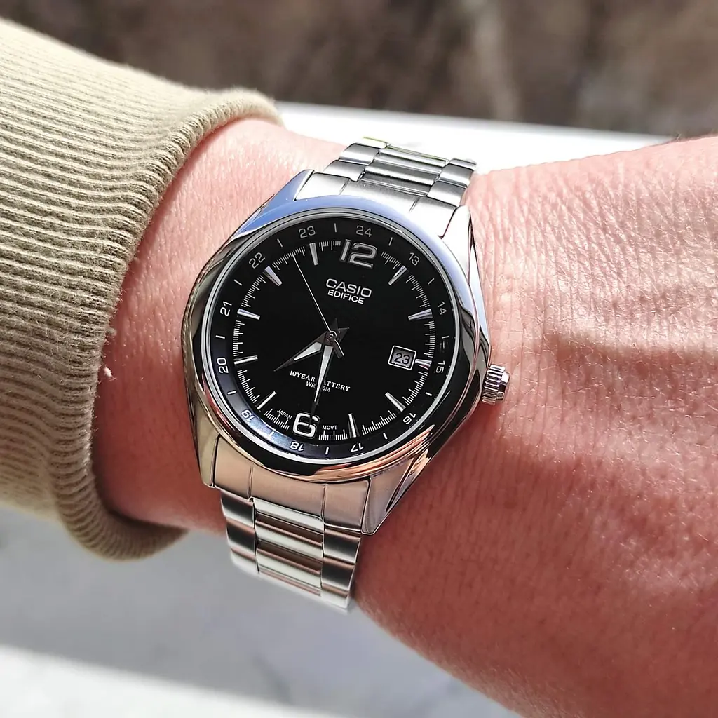 Годинник Casio EF-121D-1AVEG - фото 3