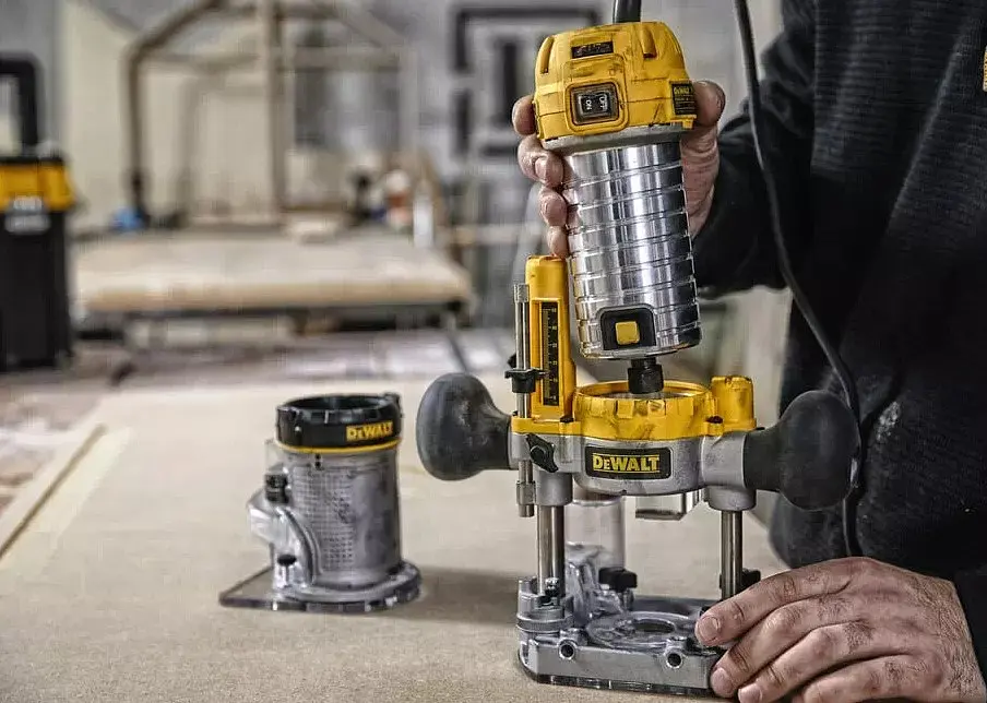 Фрезер мережевий DeWalt D26204K - фото 4