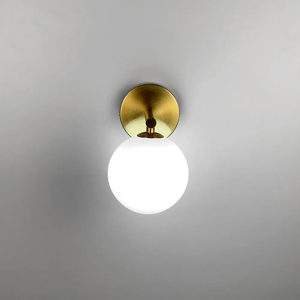 Бра Sphere Lampardi у латунному корпусі з білим плафоном Line F WB 13/1 - фото 6