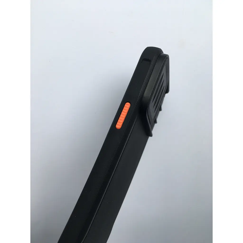 Протиударний чохол зі шторкою Tech21 Evo Max для iPhone 16e/15 Black аналог OtterBox Defender - фото 9