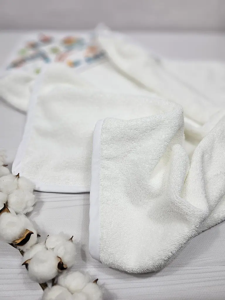 Дитячий рушничок-куточок 80х80 a.l.babybox Потяг Білий - фото 3