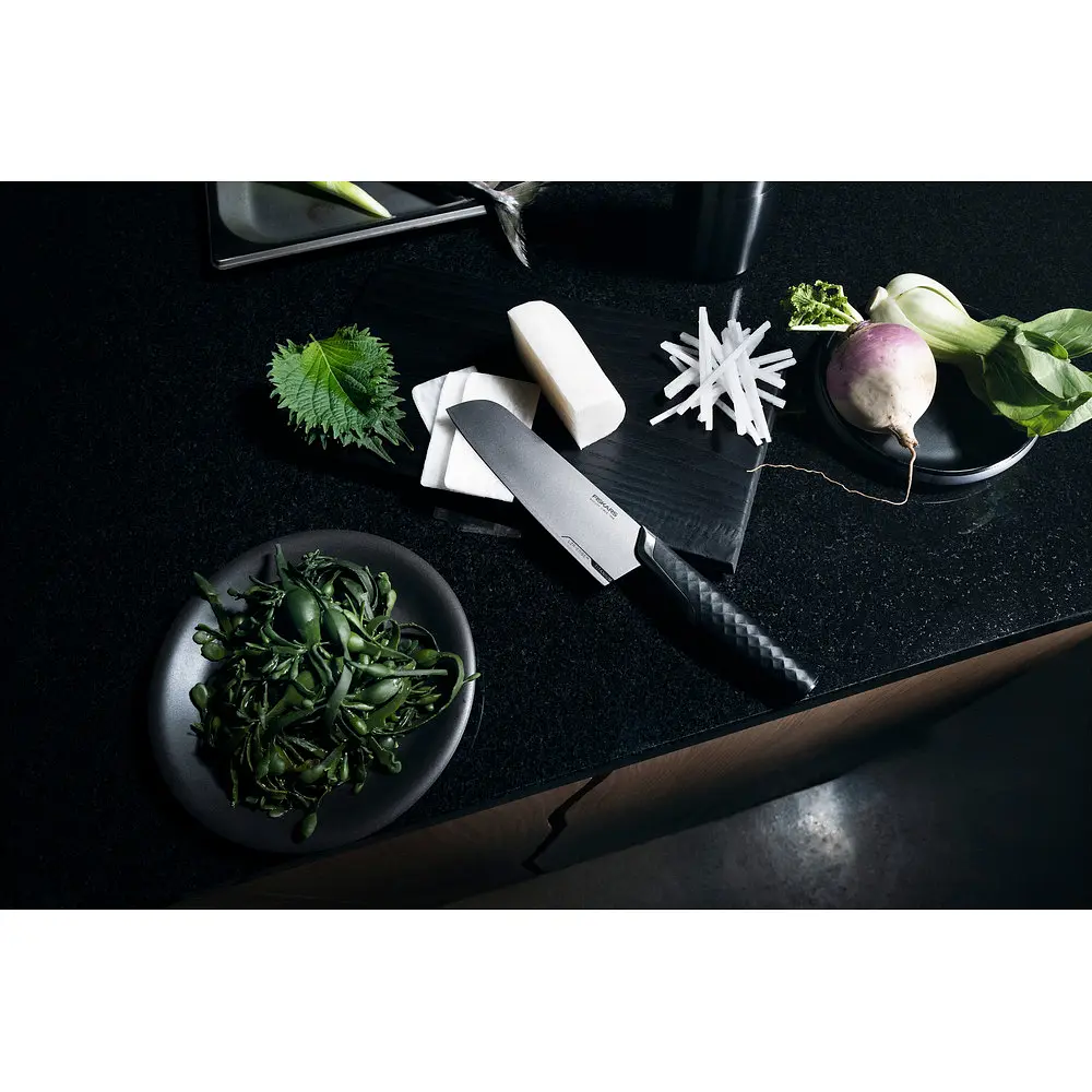Ніж Santoku Fiskars Taiten 16 см (1066831) - фото 8