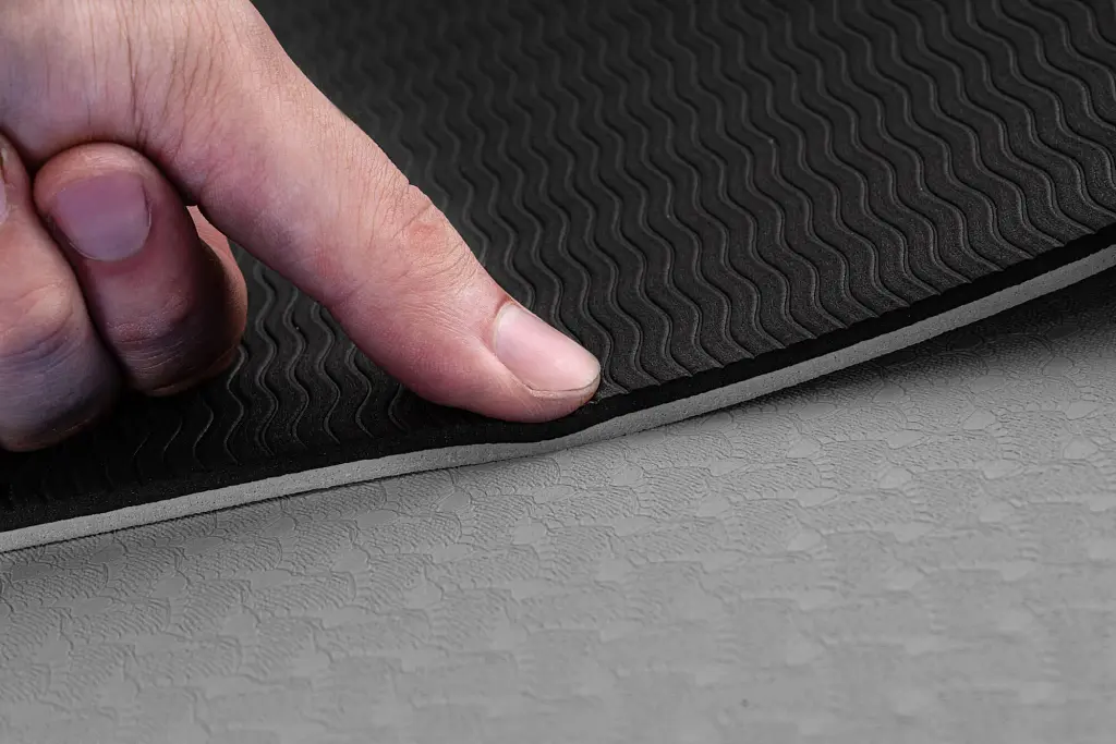 Коврик с отверстиями Hop-Sport TPE HS-T008GM 0.8 см серый - фото 7