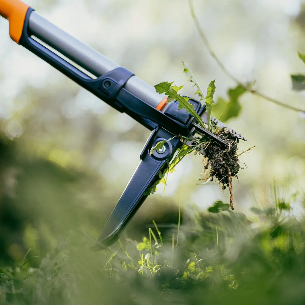 Інструмент для видалення бур'янів Fiskars X-series™ телескопічний 103–122 см (1080510) - фото 6