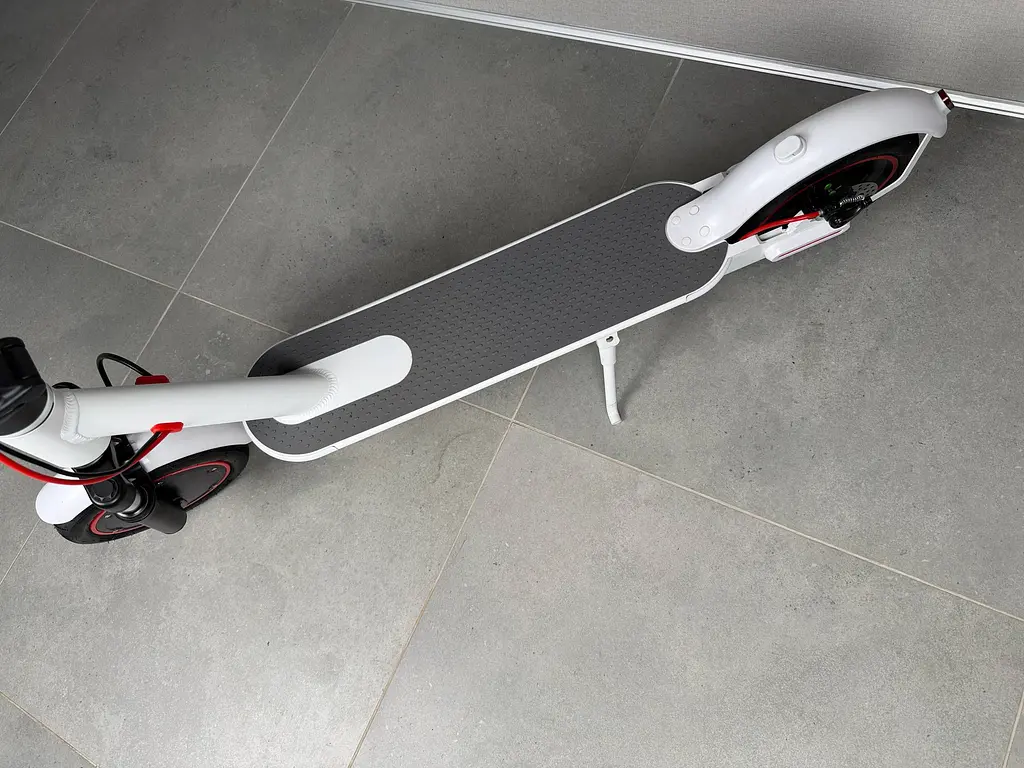 Електросамокат 8,5 дюйма UMI U8 PRO (600W, 13Ah) Білий +Амортизатор +Арр - фото 7