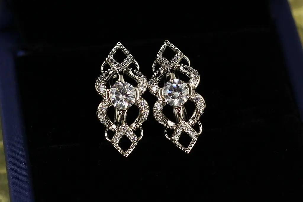 Сережки Xuping Jewelry готика 2,2 см сріблясті