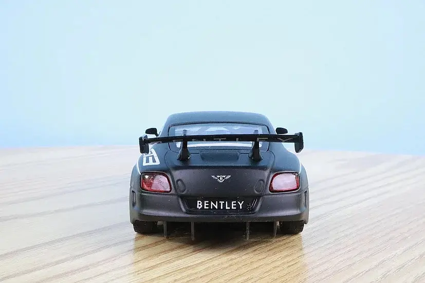 Колекційна металева модель автомобіля Автопром Bentley Continental GT3 з інерцією, світлом та звуком 1:32 - фото 10