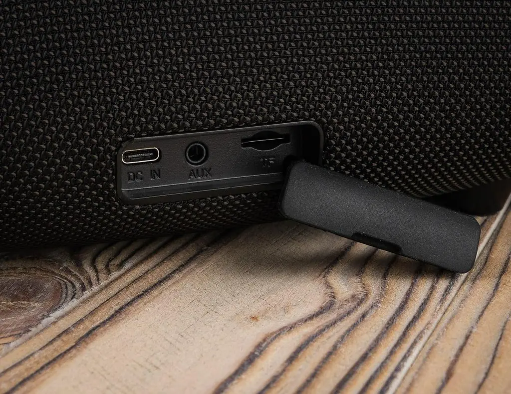 Портативная акустика Sounarc R2 Extreme Bass 60w 12 часов беспроводная - фото 7
