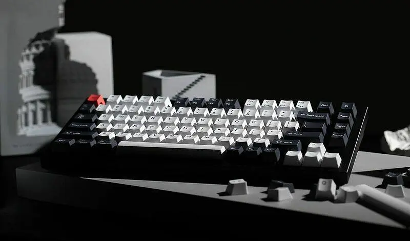 Клавіатура Keychron Q1 QMK Hot-Swappable Gateron Phantom Red RGB Knob Navy (Q1O1_KEYCHRON) - фото 3