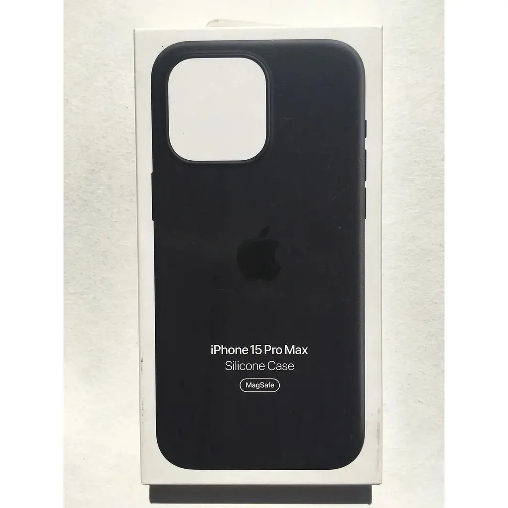 Оригінальний силіконовий чохол Apple Silicone Case MagSafe для iPhone 15 Pro Max (6.7") Midnight (MT1M3ZM/A) - фото 5
