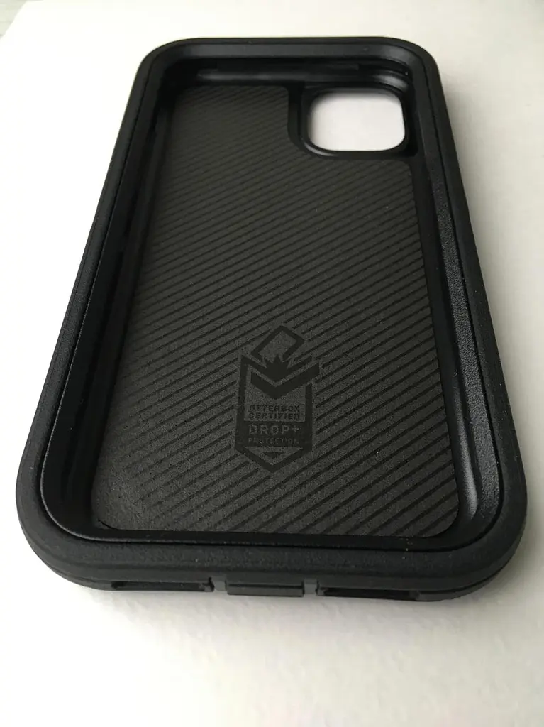 Чохол протиударний з кліпсою OtterBox Defender Series 77-62457 для iPhone 11 (6.1") Black - фото 10