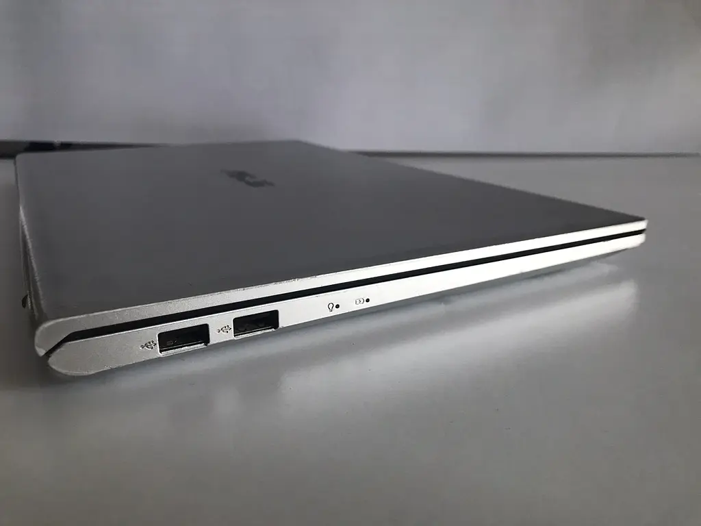 Ноутбук ASUS VivoBook F512J (i3-1005G1 / 12GB / SSD 256GB / 15.6" 1920x1080) б/у - фото 9