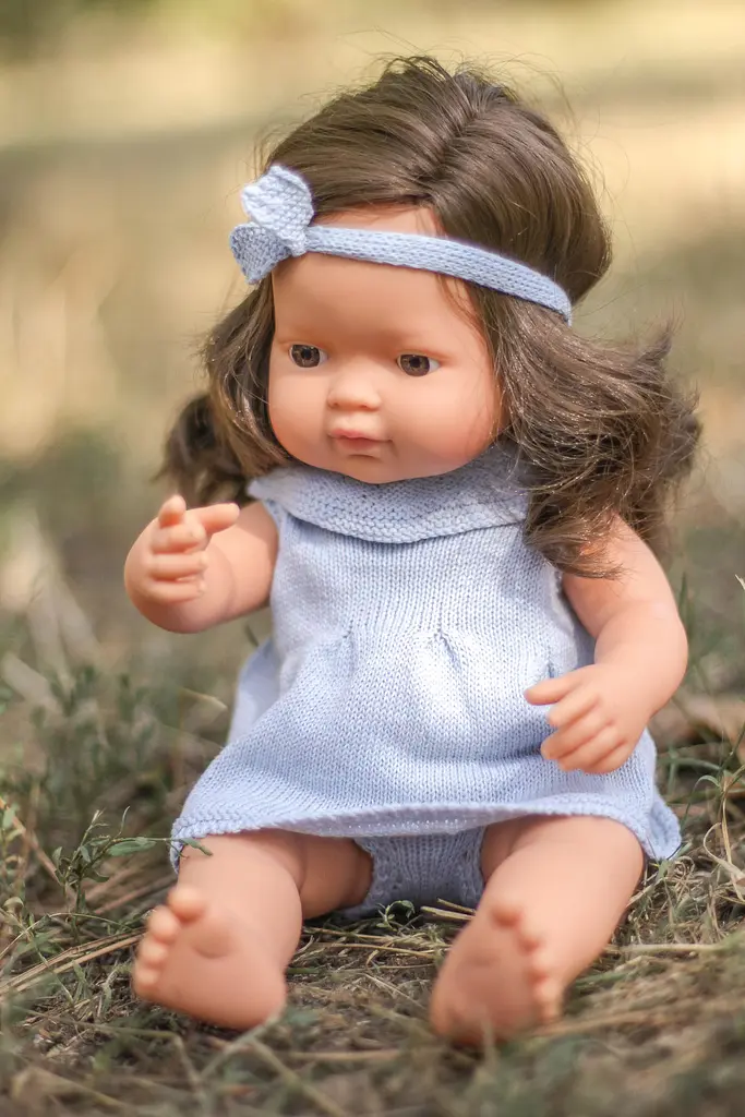 Сукня для ляльок з пов'язкою для волосся Miniland 38 см блакитна (31687) - фото 4