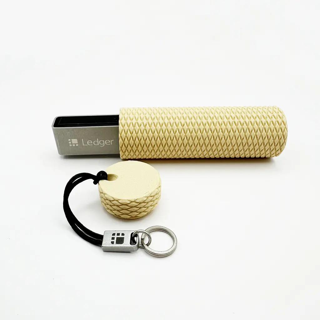 Чохол-капсула CryptoSafe Capsule для Ledger Nano S / Nano S Plus / Nano X, Бежевий - фото 5