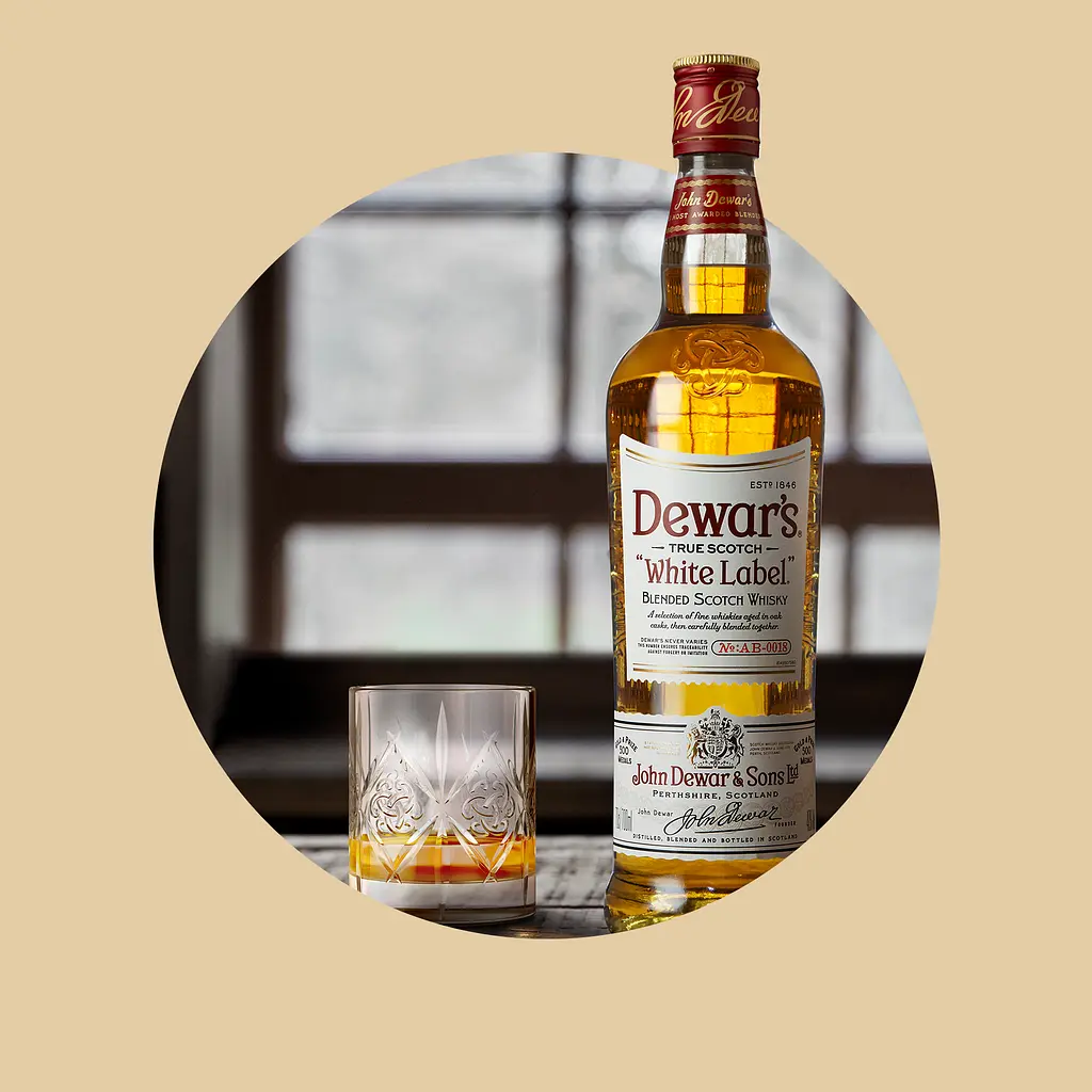 Віскі Dewar's White Label Blended Scotch Whisky 40% 1 л - фото 2