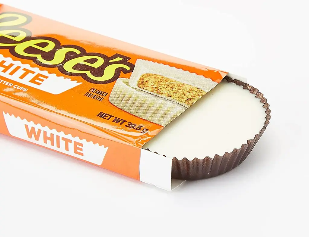 Батончик Reese's White Chocolate Peanut Butter Cups 39 г - фото 3