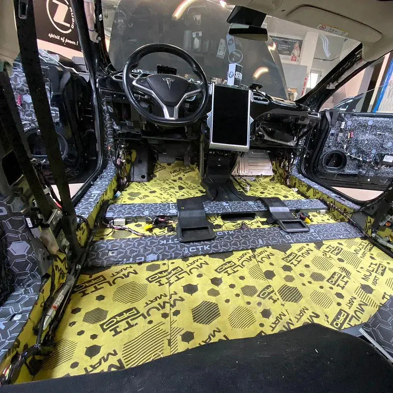Авто Віброізоляція MultiMat Pro на клейовій основі 5.5 мм 700 х 500 мм 1 шт (Упаковка 7 шт) - фото 5