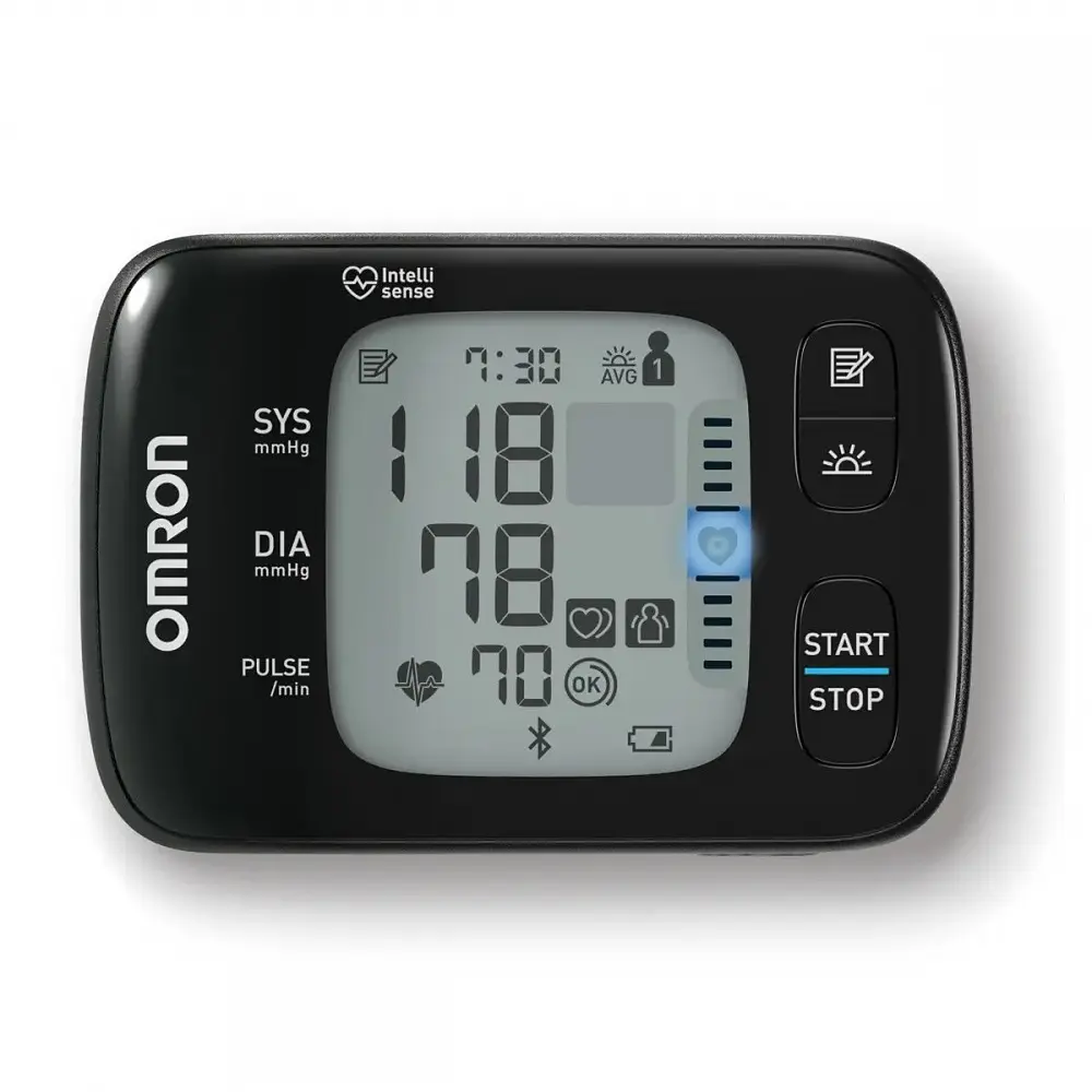 Тонометр Omron RS7 Intelli IT (HEM-6232T-E) на запястье. - фото 3