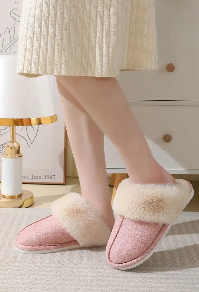 Slippers Жіночі домашні капці з хутром — теплі, м’які, закриті тапочки для дому 38-39 рожевий KT8003832 - фото 4