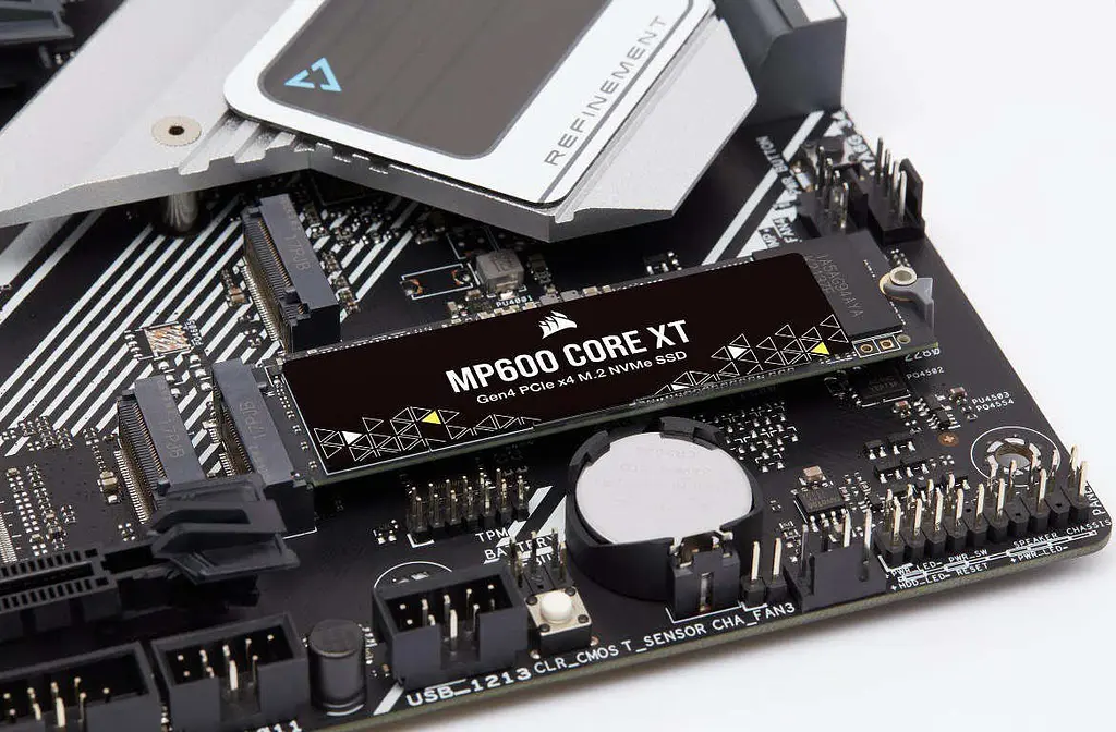 SSD накопичувач Corsair MP600 CORE XT 4 ТБ (CSSD-F4000GBMP600CXT) - фото 3