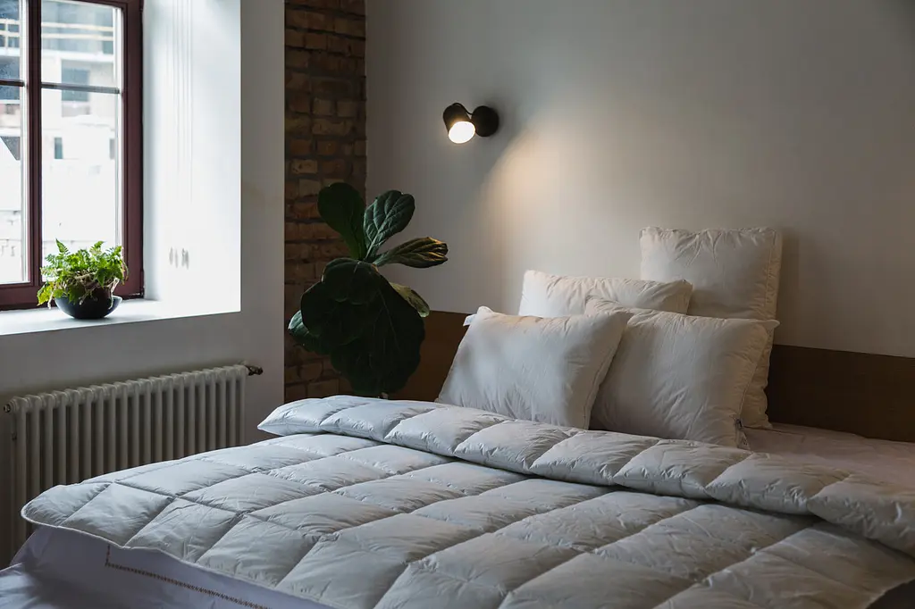 Ковдра Ecotton Ecofill Premium 140х205 см полуторна антиалергенна з біопухом біла в чохлі для зберігання (25081) - фото 4