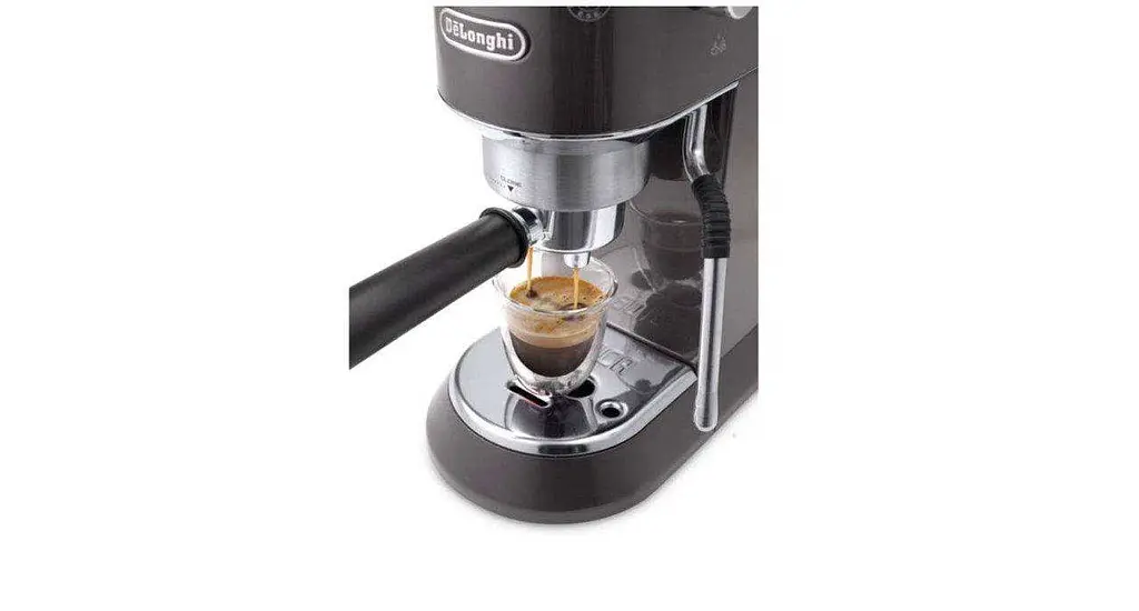 Ріжкова кавоварка еспресо Delonghi Dedica Arte EC 885.GY - фото 5