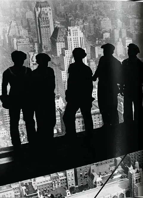 Lewis W. Hine. America at Work - фото 9