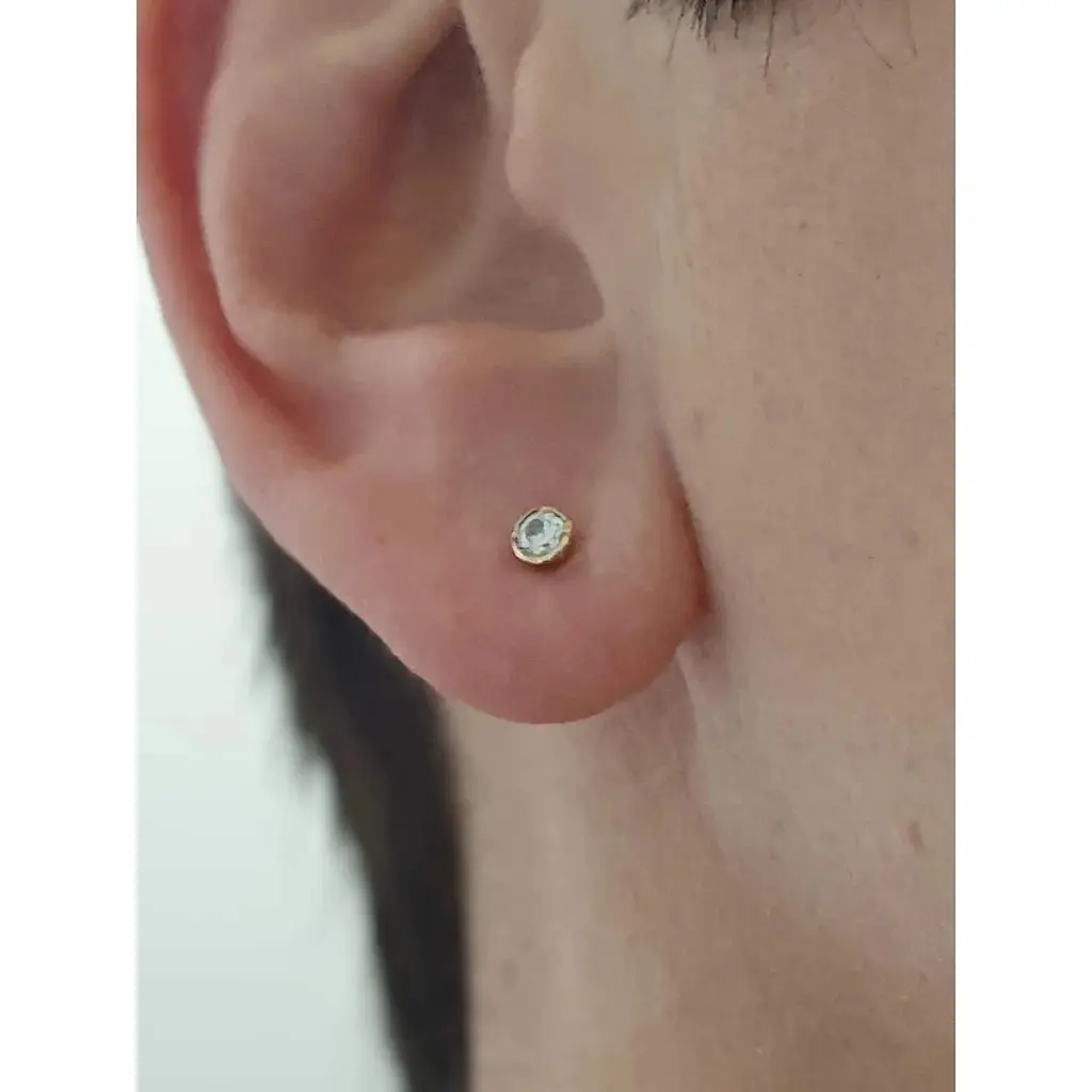 Золотые серьги-пуссеты Гаразд с фианитами. 3531639 - фото 2