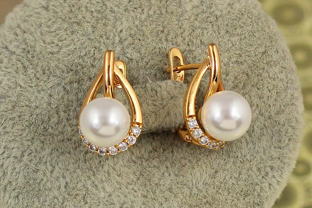 Сережки Xuping Jewelry вершина з перлиною 1,3 см золотисті - фото 2