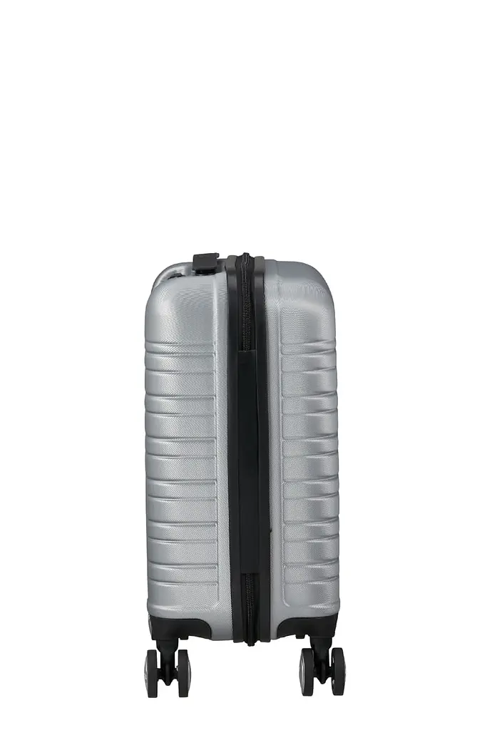 Валіза 45 См American Tourister FLASHLINE SKY SILVER 45x35x20 ME8*25007 - фото 6