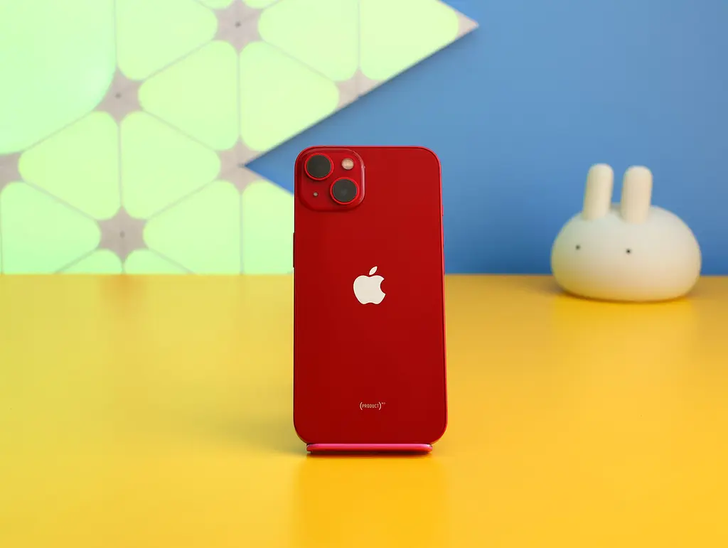 Смартфон Apple iPhone 13 256GB Red (MLQ93) Б/У [134703] - фото 6