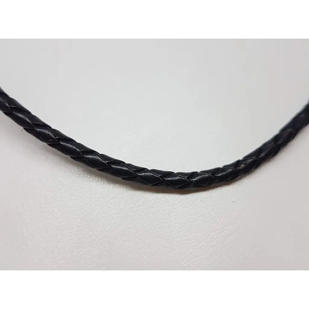 Ювелирный шнурок из кожи Tango с золотыми вставками. 950037 65 - фото 2