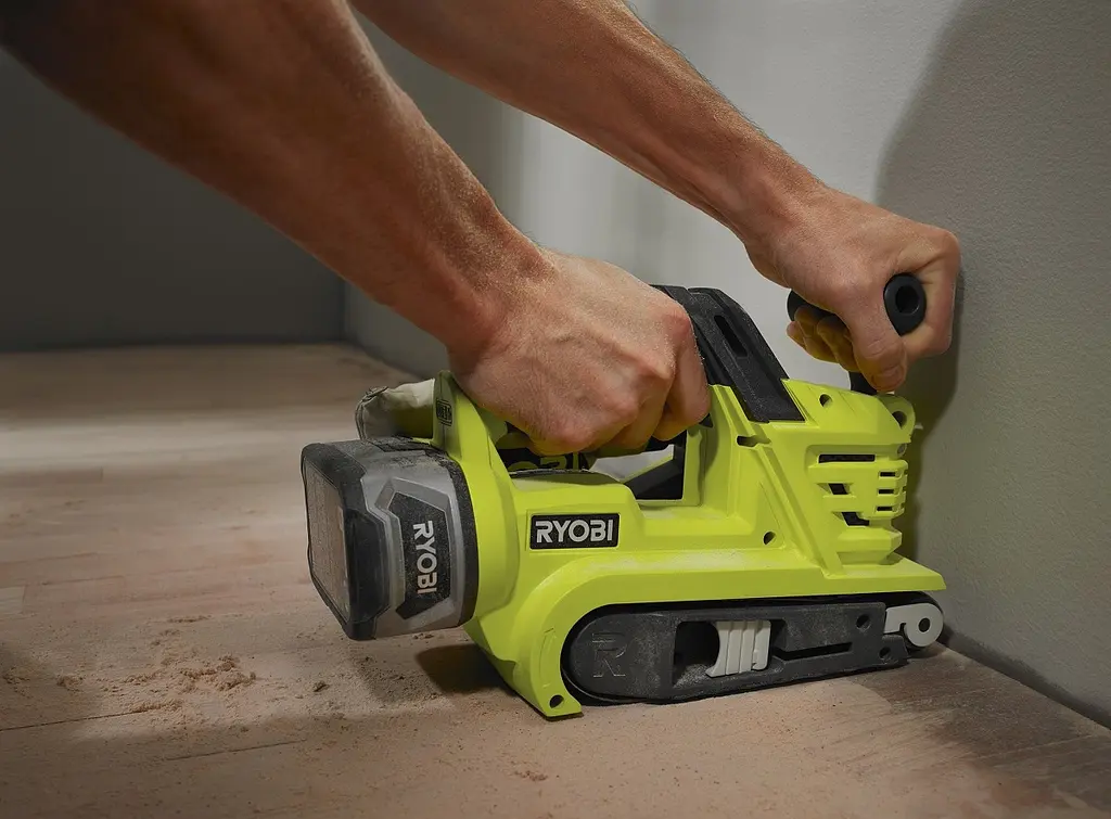 Шліфмашина стрічкова Ryobi ONE+ R18BS-0 18В акумуляторна без АКБ та ЗП - фото 4