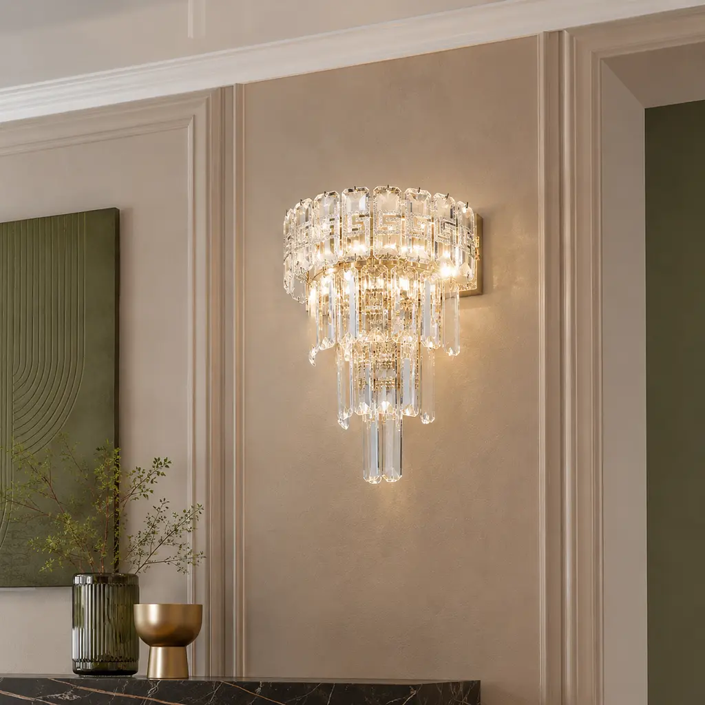 Золотисте настінне бра з кришталевим декором Splendid Ray B2211/2W+LED (SGD), 30 см на 2 лампи E14 з LED-підсвічуванням