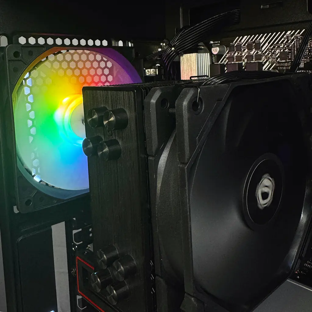 Игровой ПК RTX 5060 + Ryzen 5 5600 | DDR4, SSD NVMe 512ГБ, B550 mATX - ByteWave - фото 8