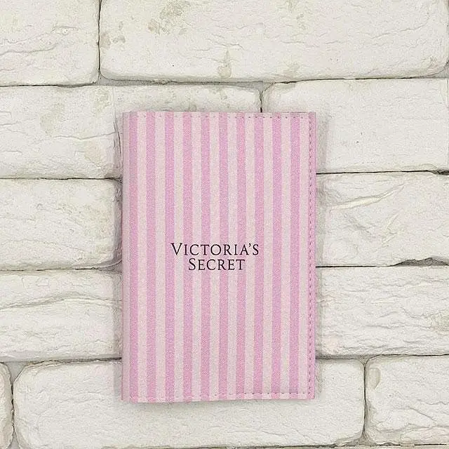 Обкладинка для паспорта Victoria's Secret 3 - фото 4