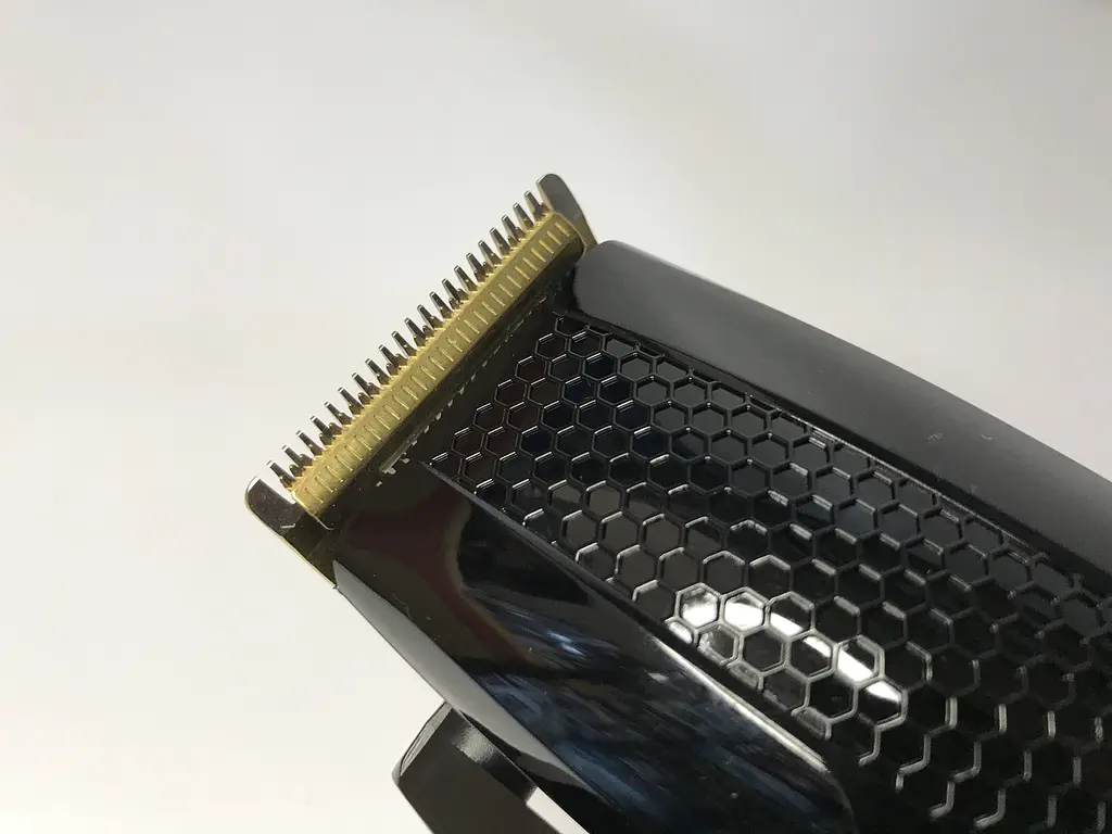 Машинка для стрижки волосся Gemei GM 807 (титанові леза) - фото 4